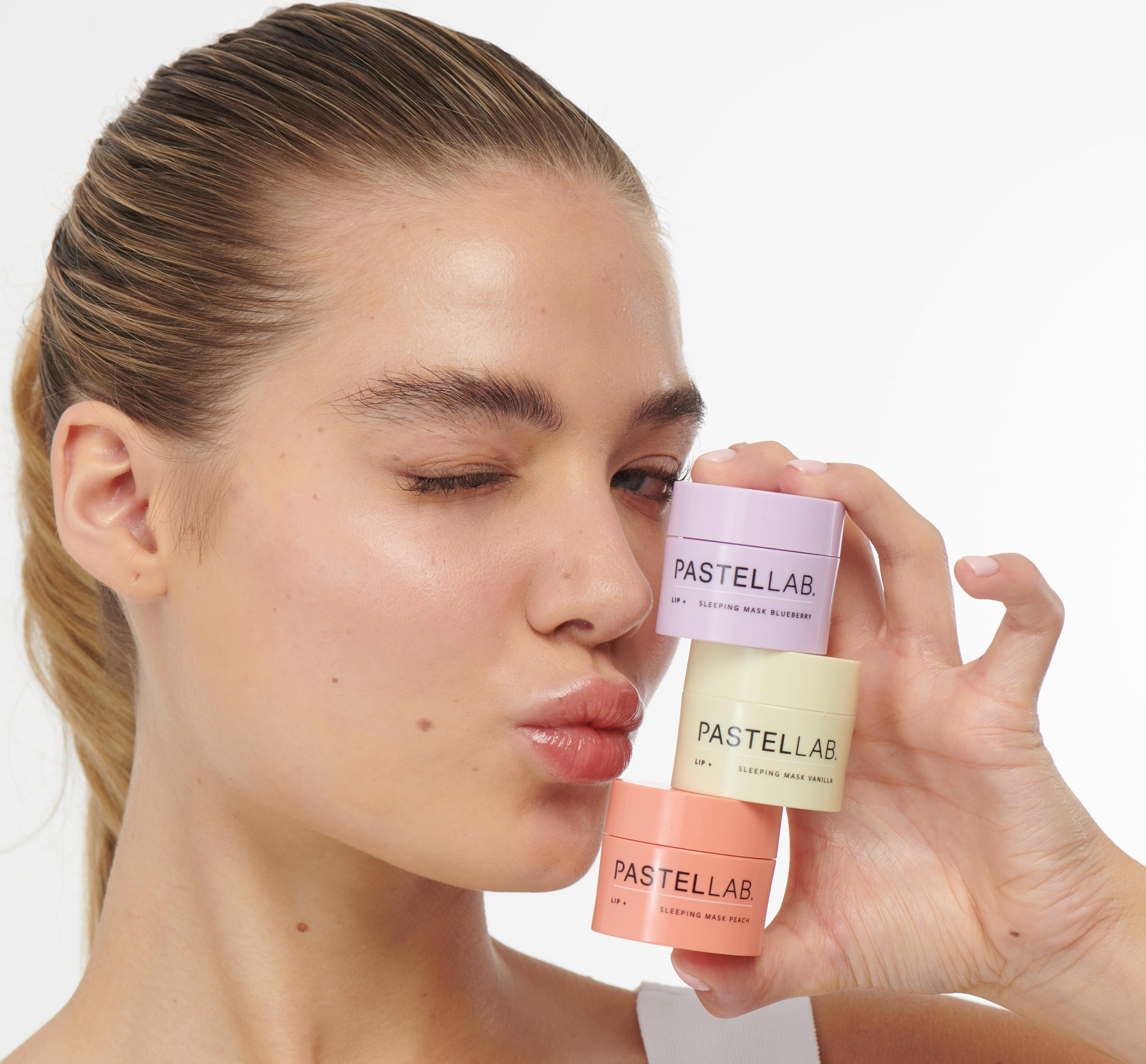 Pürüzsüz Dudaklar İçin Dudak Bakım Önerileri