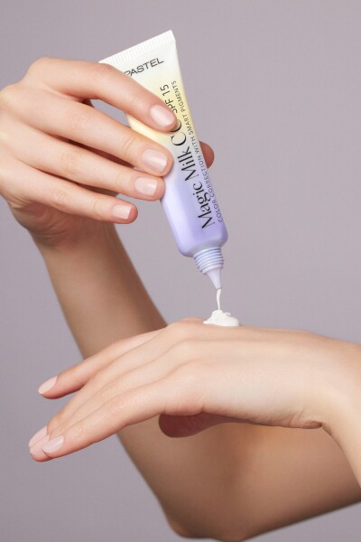 Pastel Magic Milk CC SPF 15 - Cilt Tonu Eşitleyici SPF 15 CC Krem 50 Light Medium - 4
