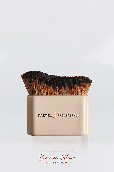 Pastel x Arzu Sabancı Summer Glow Face & Body & Hair Dry Oil Brush - Pastel