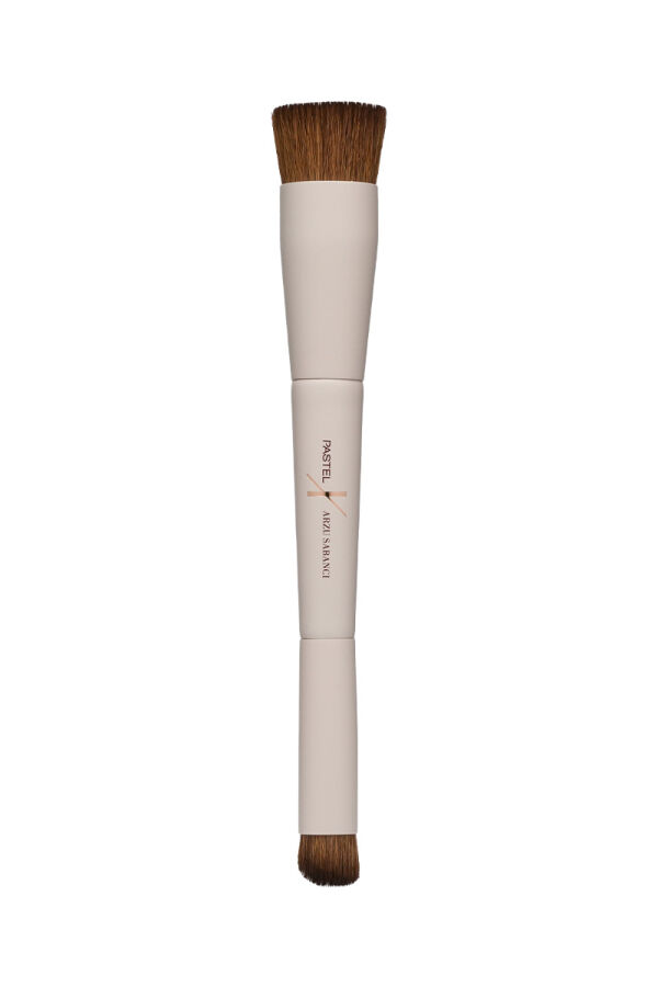 Pastel X Arzu Sabancı Large Duo Brush for Foundation & Concealer - 1
